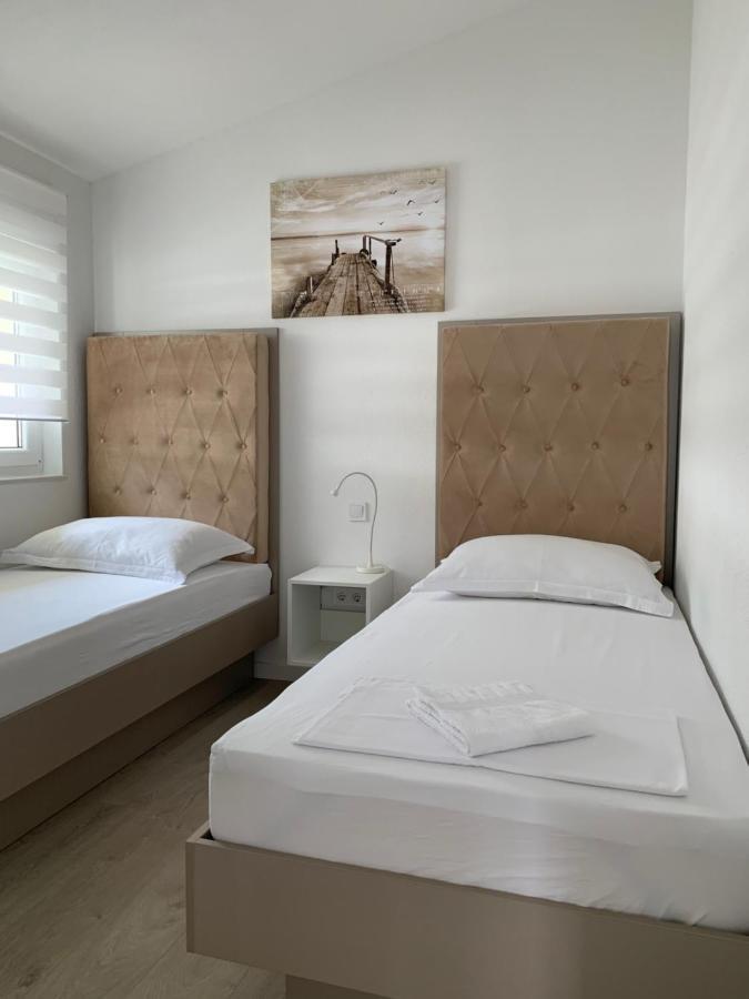Villa Luxuria Baška Voda エクステリア 写真