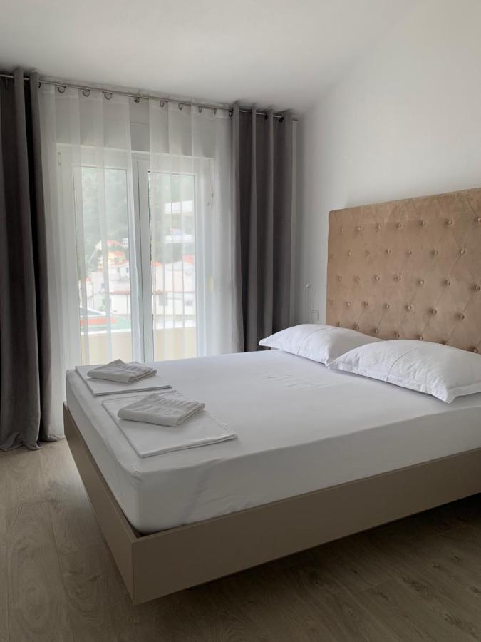 Villa Luxuria Baška Voda エクステリア 写真