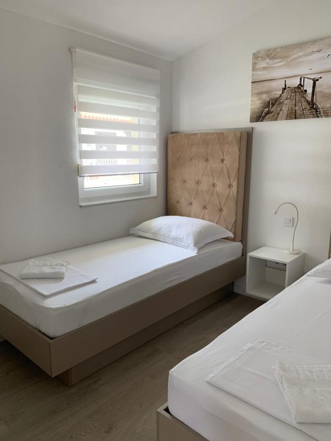 Villa Luxuria Baška Voda エクステリア 写真
