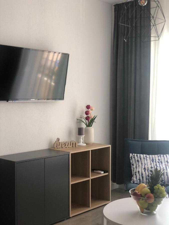 Villa Luxuria Baška Voda エクステリア 写真