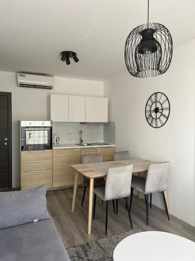 Villa Luxuria Baška Voda エクステリア 写真